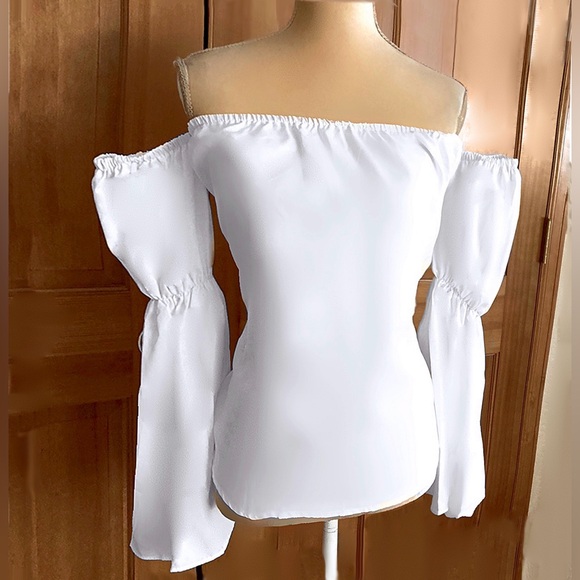 Off Shoulder Chiffon Blouse. - Picture 9 of 16